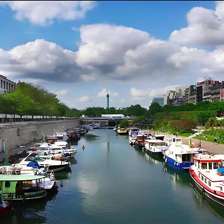 Stunning Architect-designed Parisian Flat * Paříž