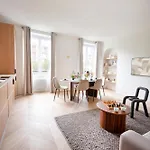 Stunning Architect-designed Parisian Flat Apartment