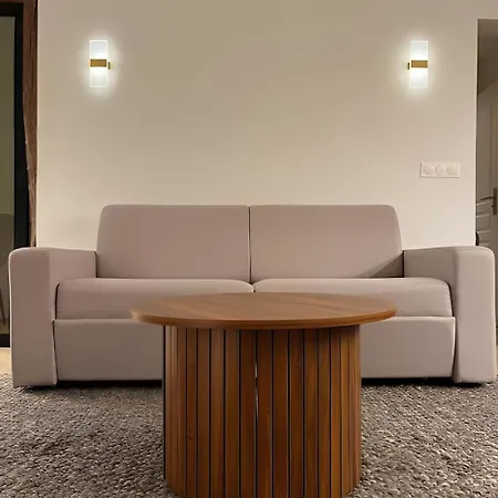 Stunning Architect-designed Parisian Flat Παρίσι